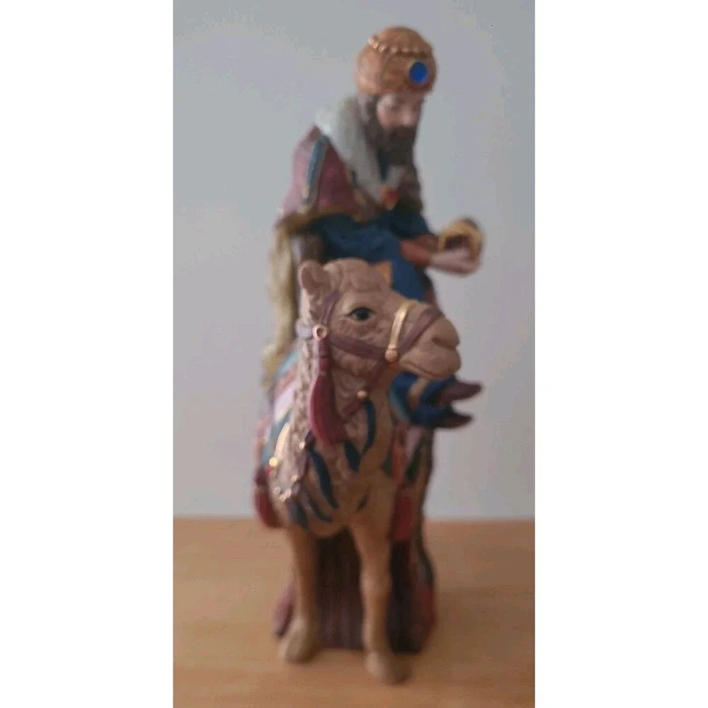 Kirkland  Nativity 75177 Replacement Figurine Wiseman Standing Camel Vintage